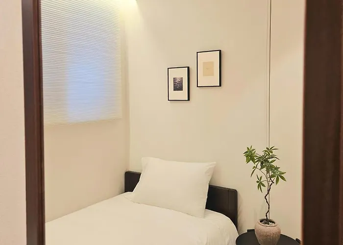 Arowa West Songridan-gil Apartment Seoul